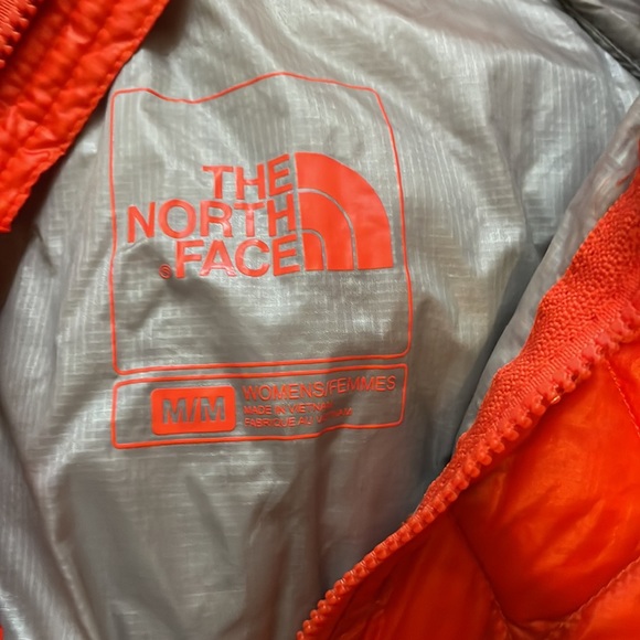 TNF Thermoball Jacket - Picture 2 of 6